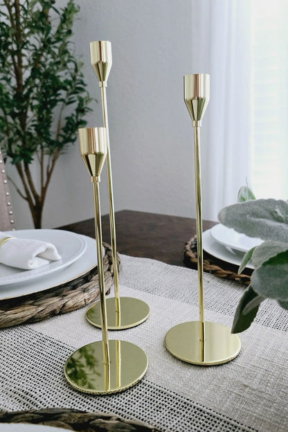 gold taper candle holders | Candelabros Dorados